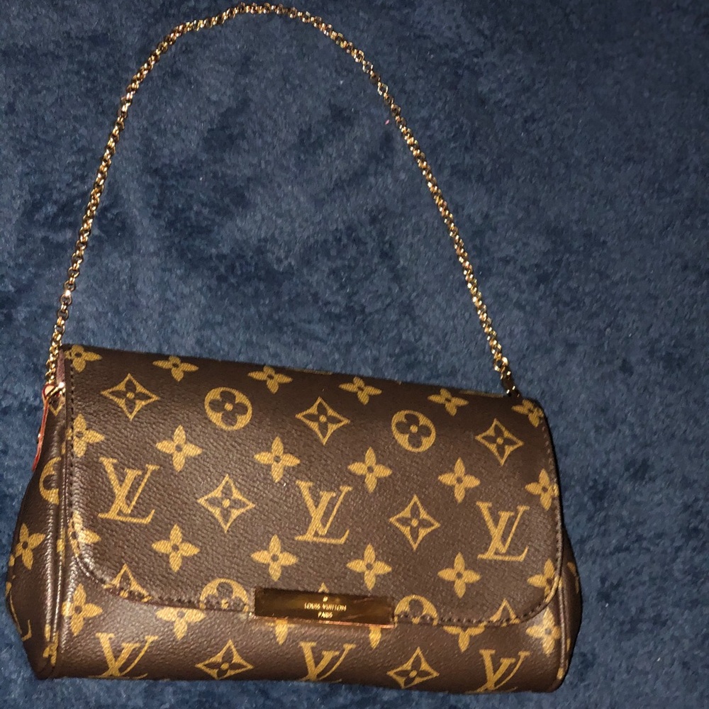 Louis Vuitton Favorite PM Gently used $500 obo